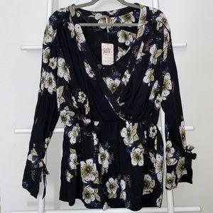 FREE PEOPLE - black floral patterned peplum top